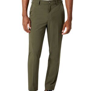 Calvin Klein Men's Slim Fit Tech Solid Performance Dress Pants B4HP